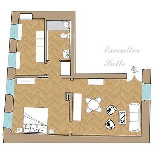 Suite executive